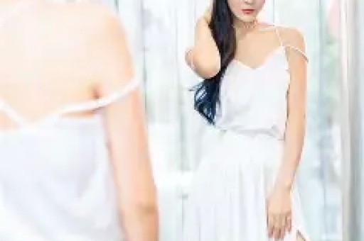 知名网红坑骗粉丝穿真货卖假货被曝光后解释自己是不小心的